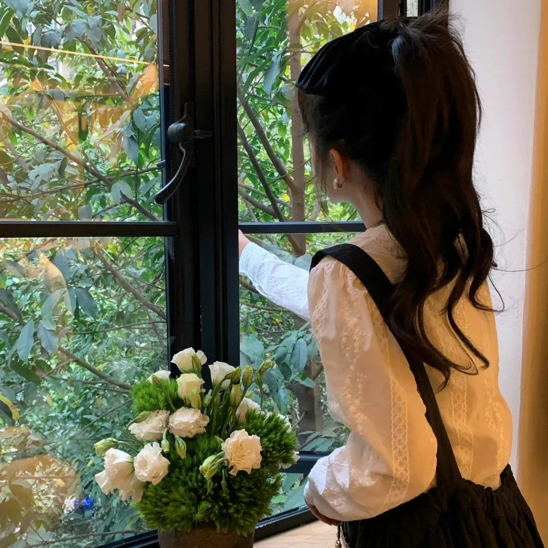 舒莎摇摇